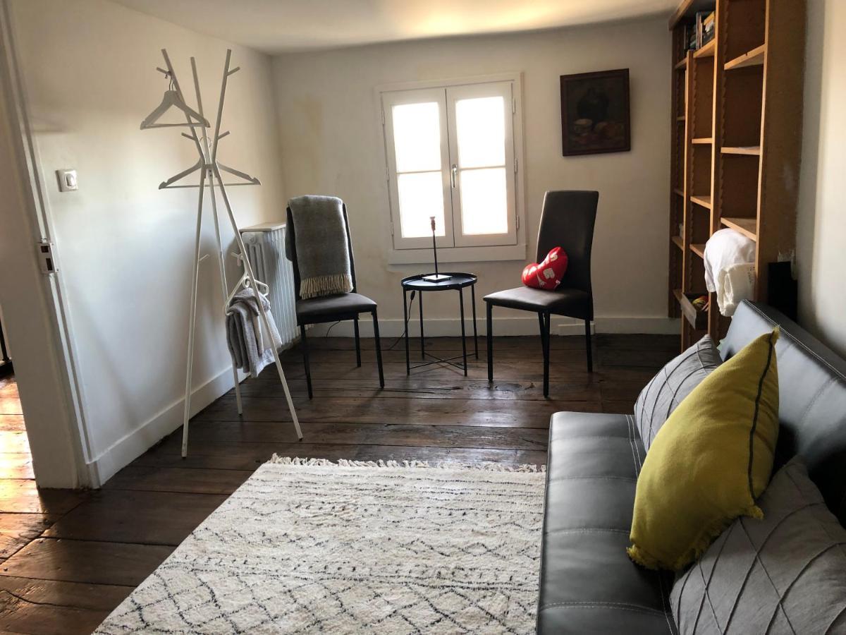 Beautifully Renovated Rooms On Place New York Angouleme Ngoại thất bức ảnh